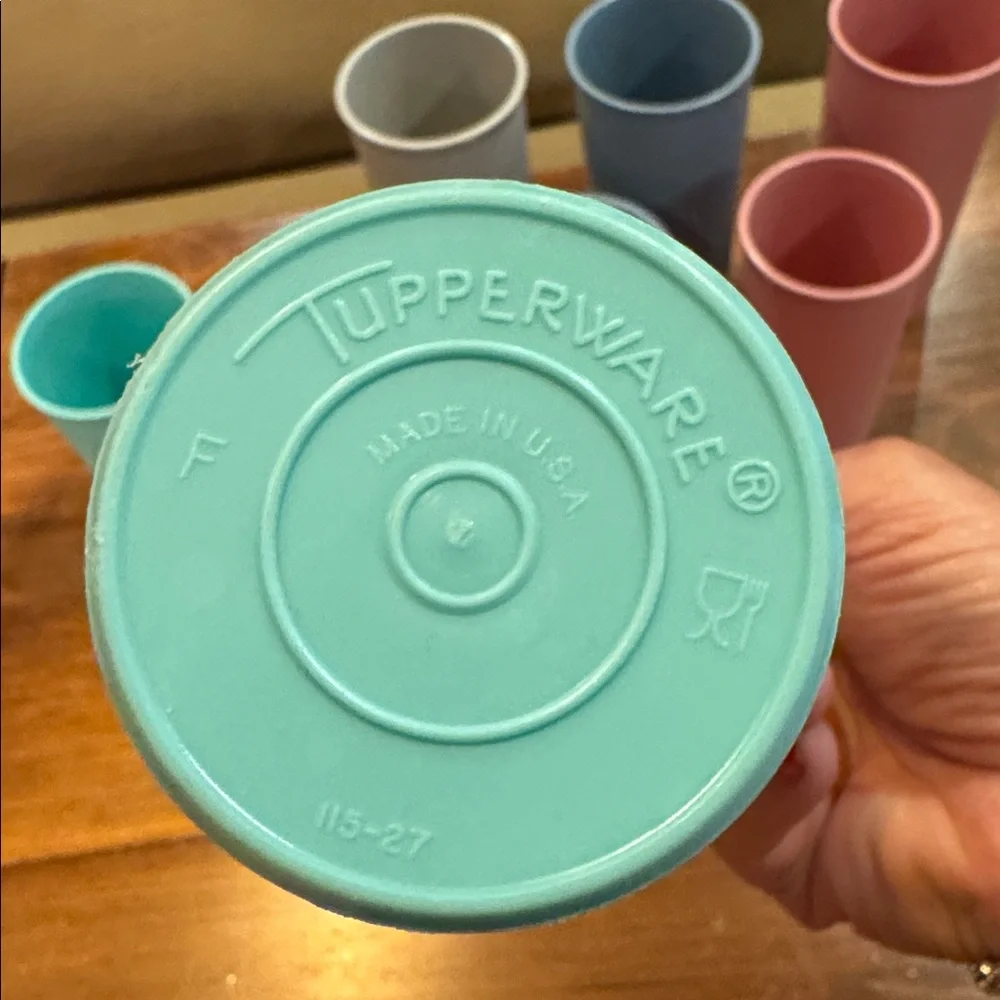 TUPPERWARE Tumblers Glasses Set of 8 Two Sizes 6” 5” Tall Colors Unbreakable